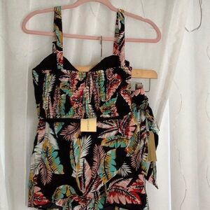 NWT Band of Gypsies Small Crop Top Short Set